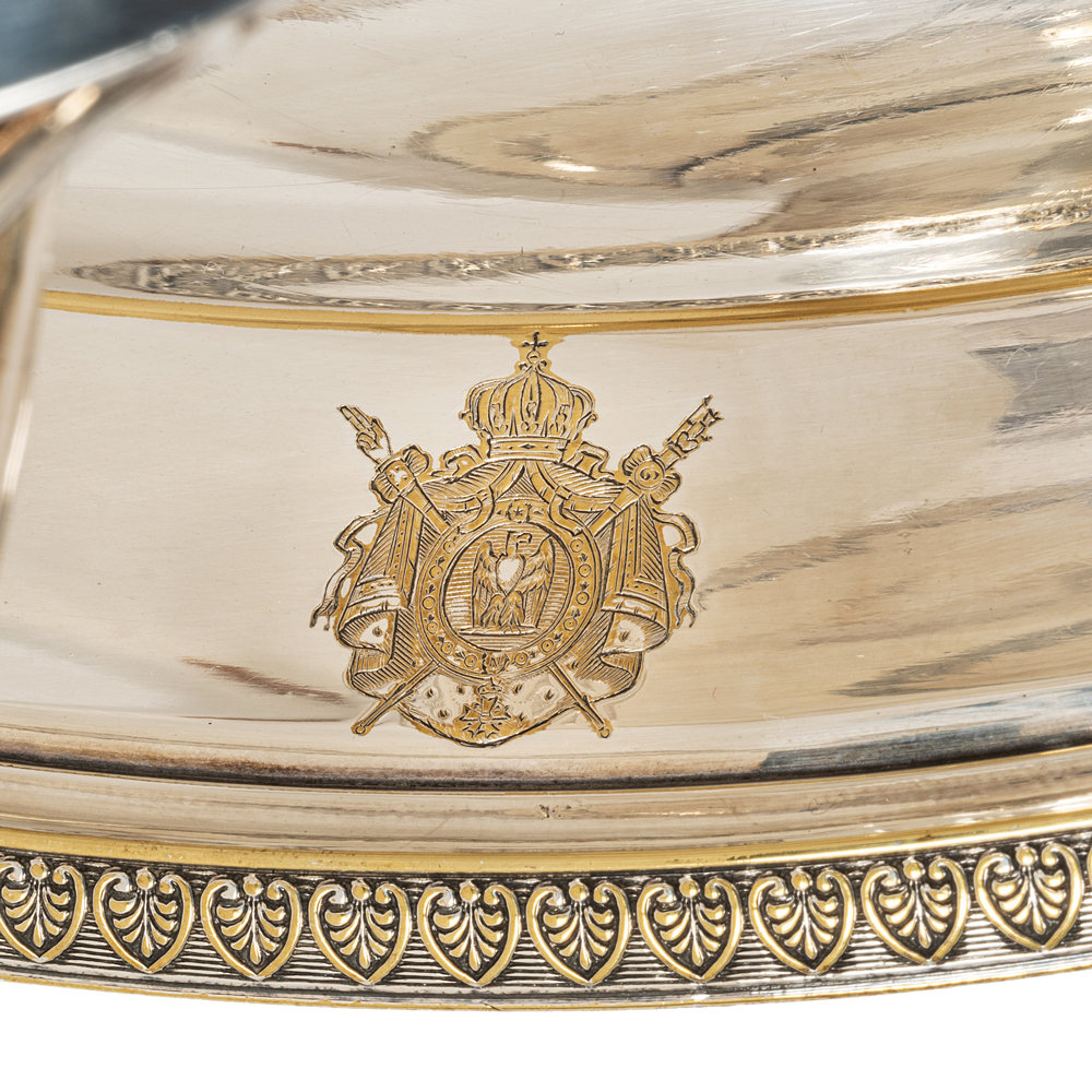 La Double J signe une collection d'arts de la table inspirée de la  vaisselle de Napoléon III